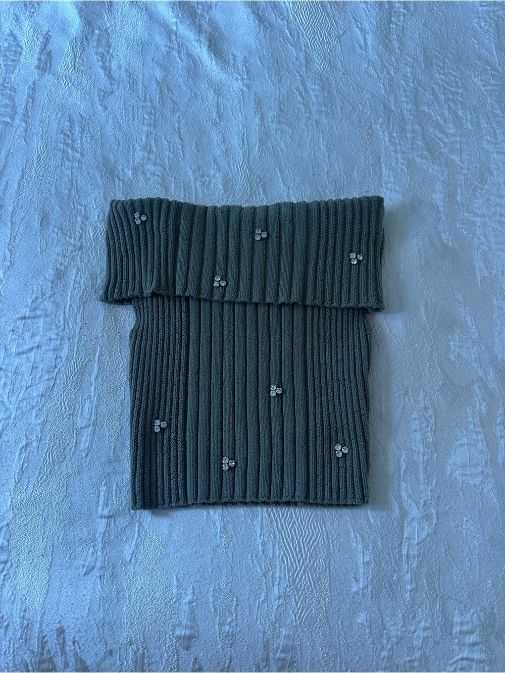 Ribbed Knit Fold-Over Neck Warmer with Pearl Embellishments - Dark Green